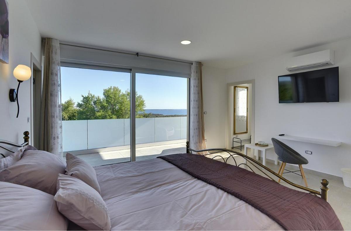 Villa White Барбарига Екстериор снимка